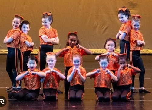Kids performing tap